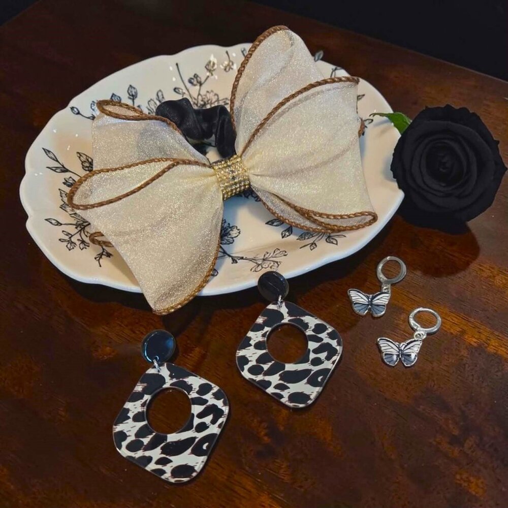 Mommy And Me Scrunchie Hairbow Earring Set